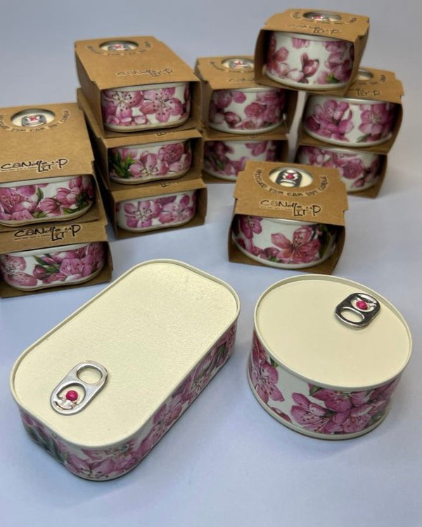 VELA AROMATICA EN LATA RECICLADA -  Blossom Collection /  02 - Bone White
